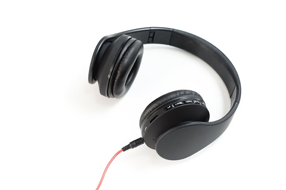 How To Connect Bose Headphones To PC? (Easy Guide To Follow)