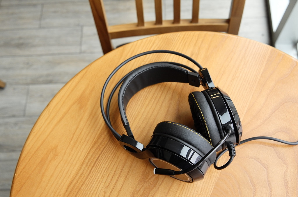 Best Headset For Streaming In [2022] (Top Choice!)